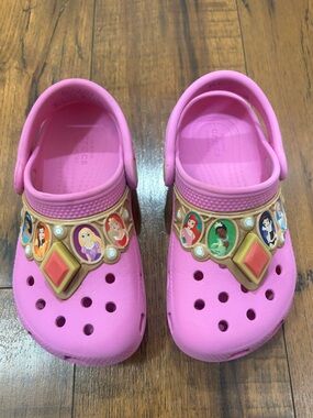 Crocs Disney Princess Clogs Toddler Girls Size C10 Pink Cinderella Ariel Jasmine
